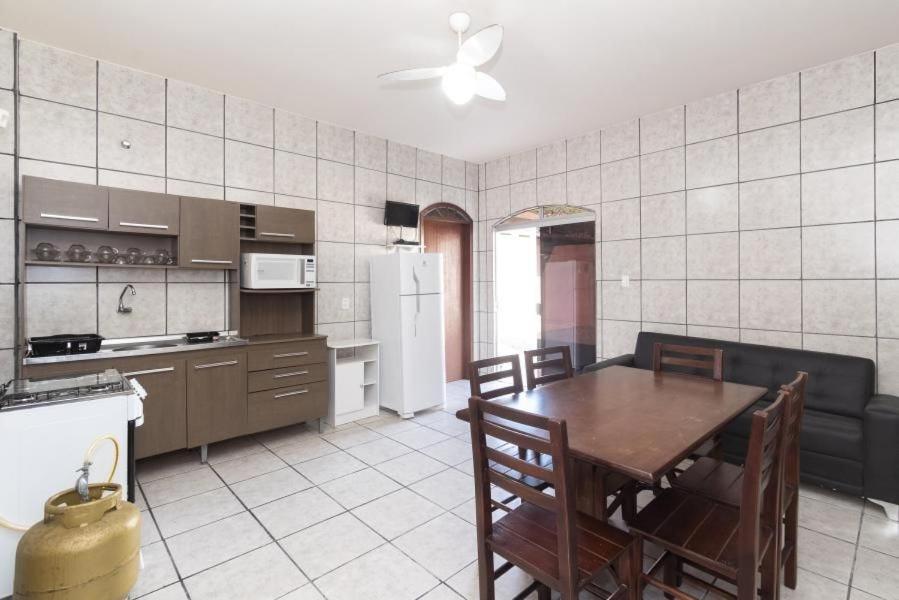 Residencial Ipe Amarelo Daire Bombinhas Dış mekan fotoğraf