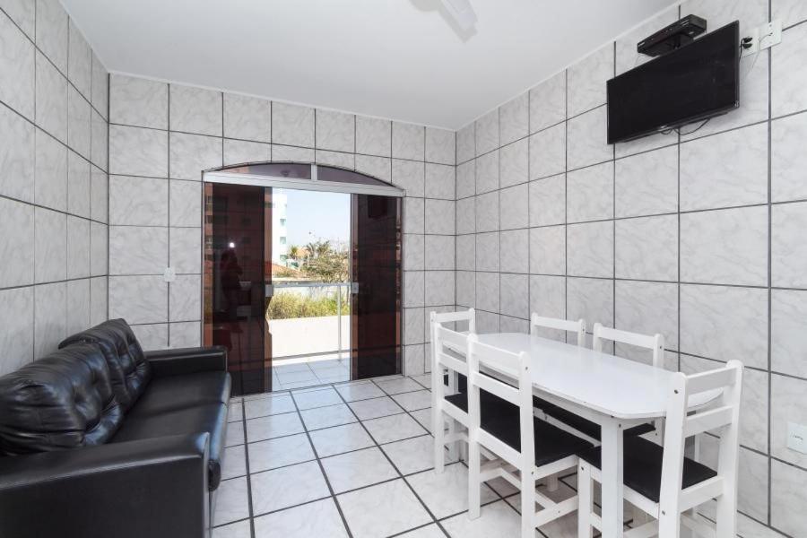 Residencial Ipe Amarelo Daire Bombinhas Dış mekan fotoğraf